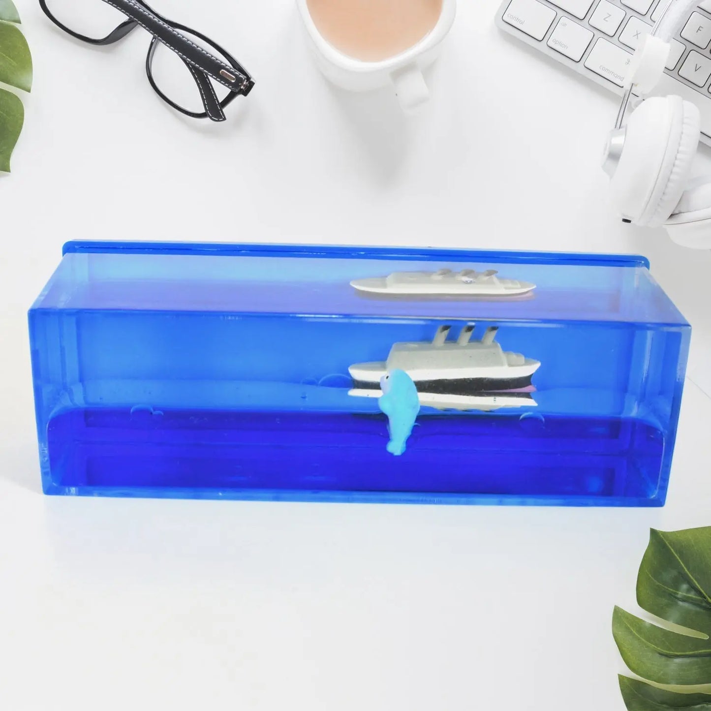Car Interior Dashboard Decoration Floating Water Cruiser Ship Iceberg Ornament Car Interior Decoration For Birthday Gifts Home Decor Suitable For Home Show Car Decoration Gifts Desk Or Paperweight - Grandsell