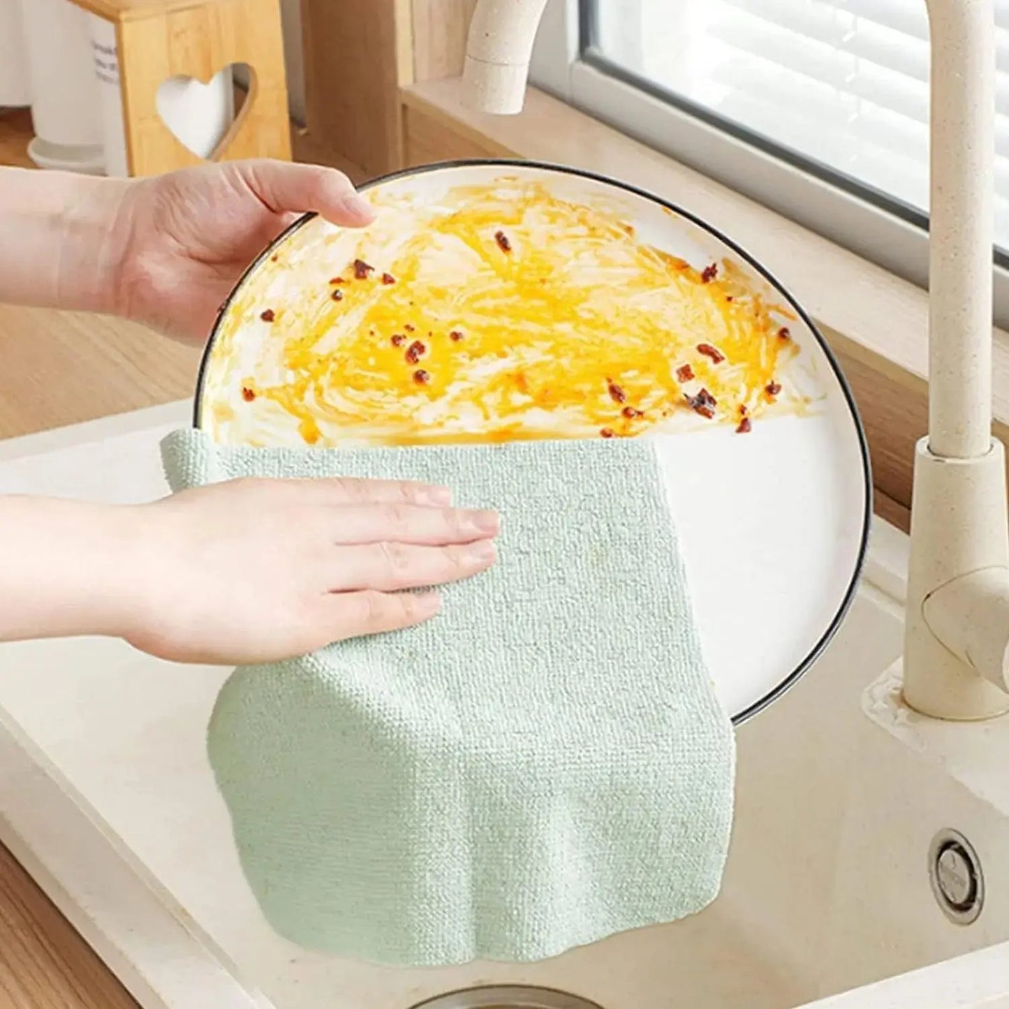 Microfiber Cleaning Cloth with Storage Box – 10 Pcs Magic Wipe Set for Mobile, Laptop, Camera & Glass Cleaning - Grandsell