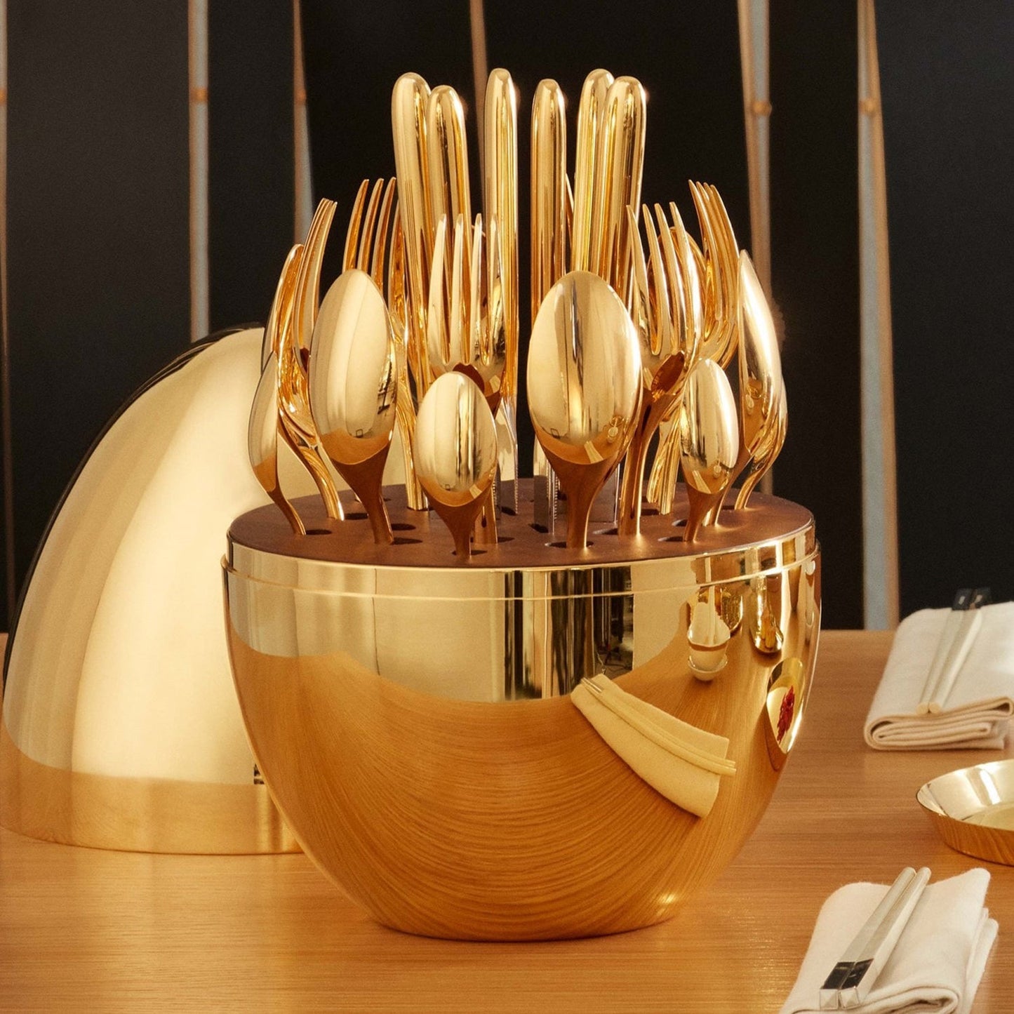 Premium Cutlery Set 24 Pcs With Oval Shaped Stand Beautiful Stylish Oval Designed Cutlery Sets Egg - shaped Luxury Spoon Holder Set (Golden 24 Pcs Set) - Grandsell