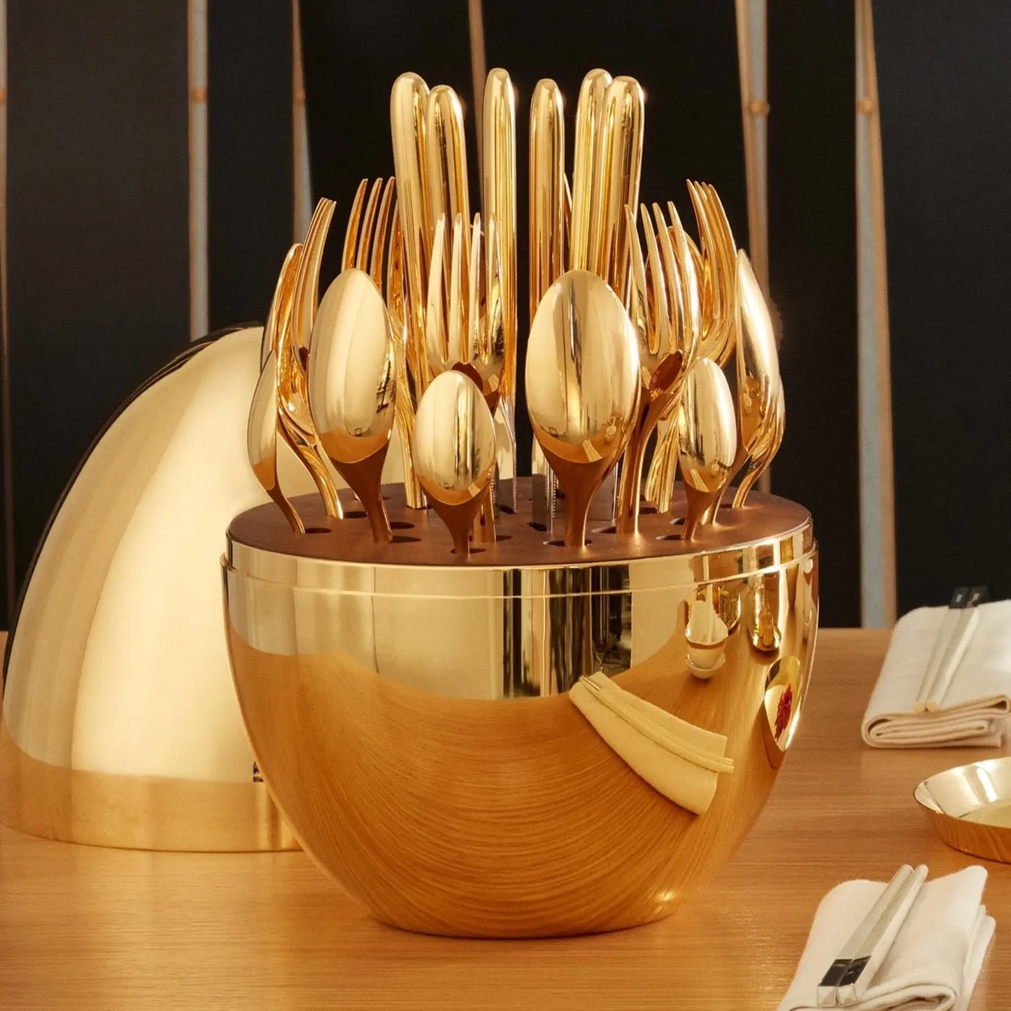 Premium Cutlery Set 24 Pcs With Oval Shaped Stand Beautiful Stylish Oval Designed Cutlery Sets Egg - shaped Luxury Spoon Holder Set (Golden 24 Pcs Set) - Grandsell
